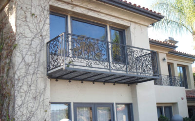 Balcony Railing Design Tips for Your Orange County Home